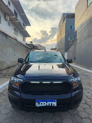 FORD RANGER 2.2 XLS 4X4 CD 16V DIESEL 4P AUTOMÁTICO FORD RANGER 2.2 XLS 4X4 CD 16V DIESEL 4P AUTOMÁTICO
